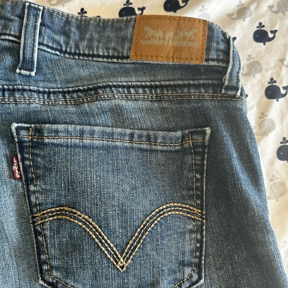 LEVI’S WOMAN CAPRI JEANS DENIM BLUE SZ 10 - Picture 9 of 16